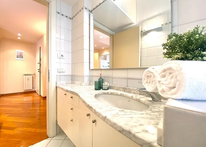Casaviva - Elegant Bilo With Parking In Apartmán *